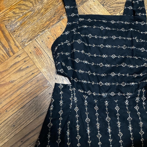 Ecote Cut Out Dress - Picture 2 of 3